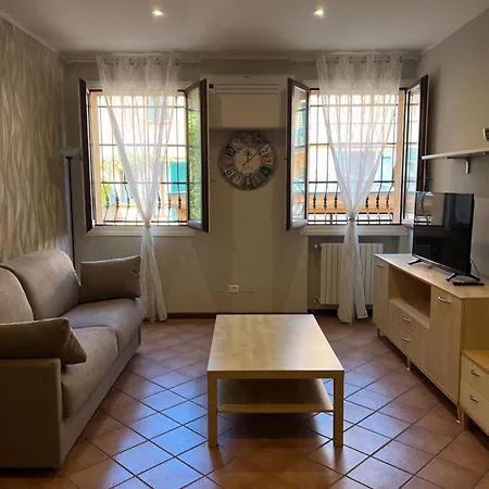 Int 8 - Ginevra By San Luca Apartment *